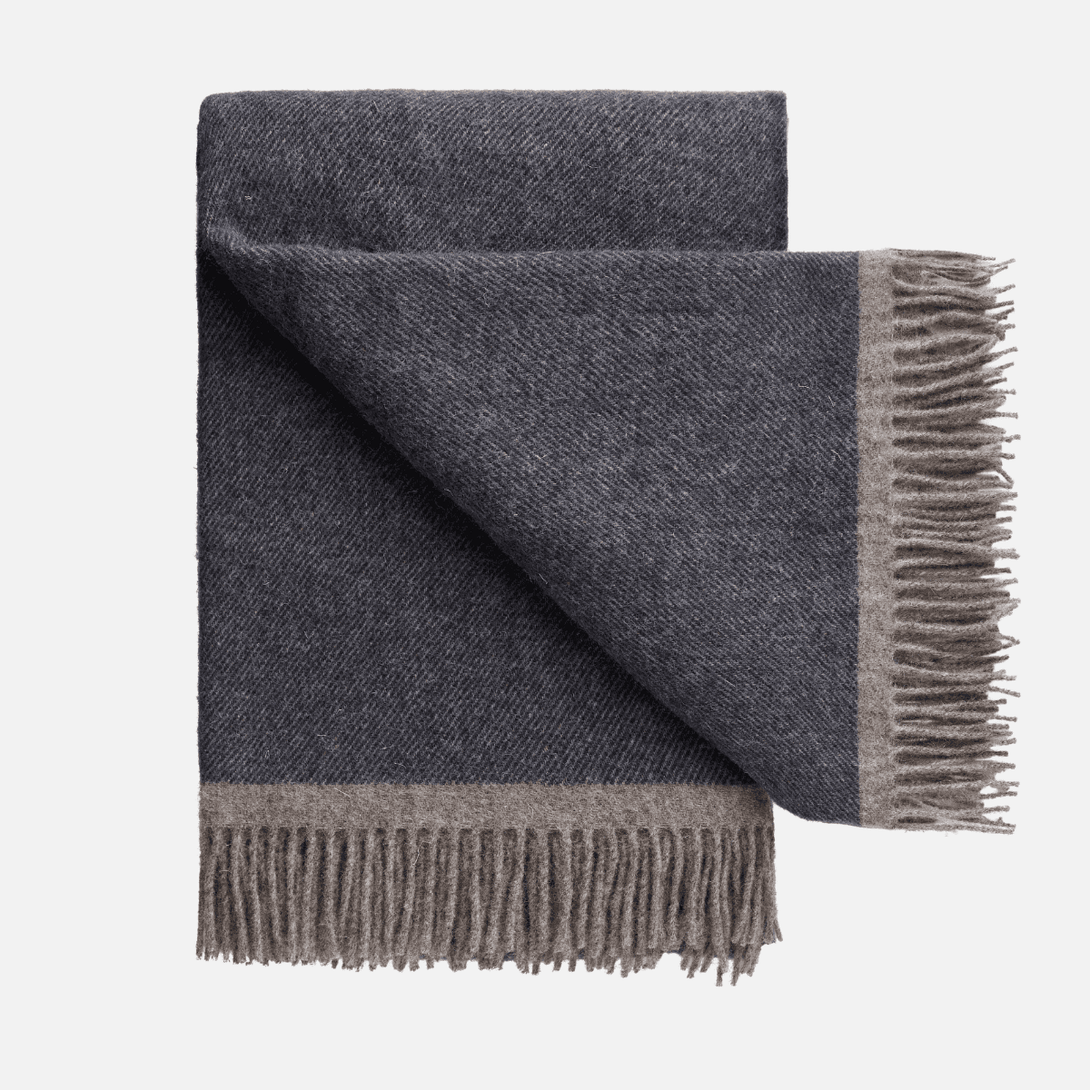 Scandinavian Wool Throw with Classic Design - Franck Ebstein